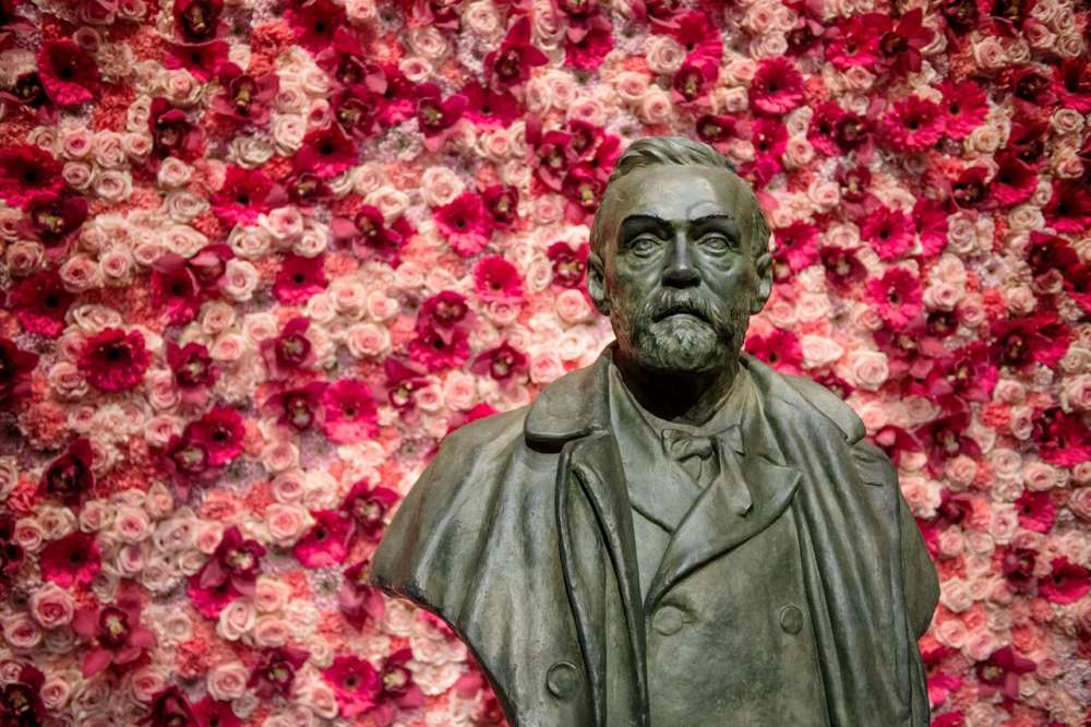 Alfred-Nobel-byst.jpg